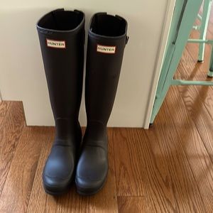 HUNTER MATTE TALL RAIN BOOTS
